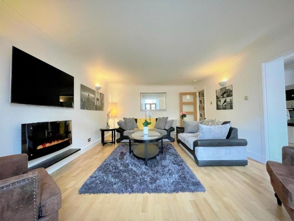 Elite 3 Bed New Town Apt With Private Walled Garden Edinburgh Exterior photo