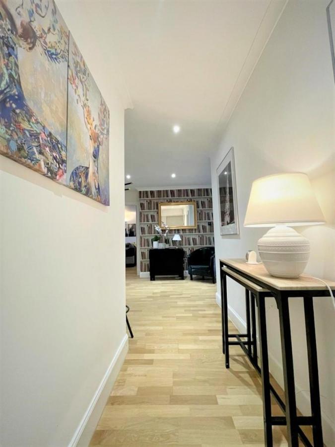Elite 3 Bed New Town Apt With Private Walled Garden Edinburgh Exterior photo